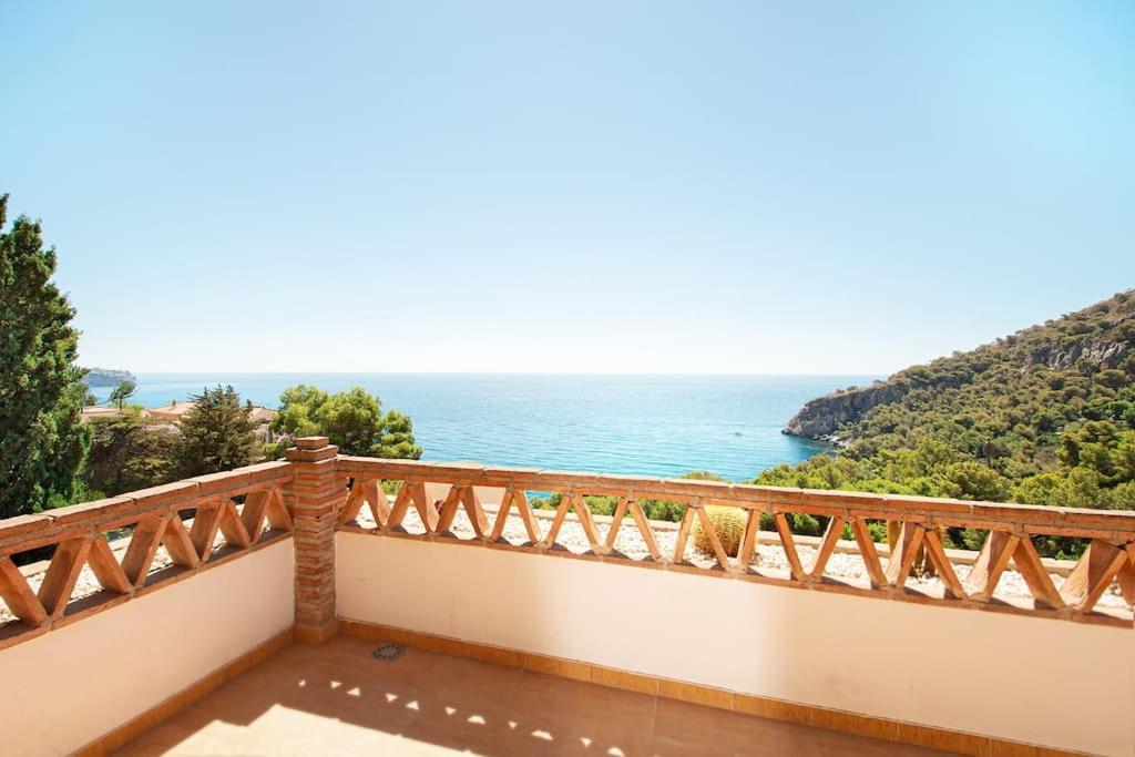 Sunny House With Great Sea Views, 3 Terraces, Private Heated Pool And Sauna La Herradura  Dış mekan fotoğraf